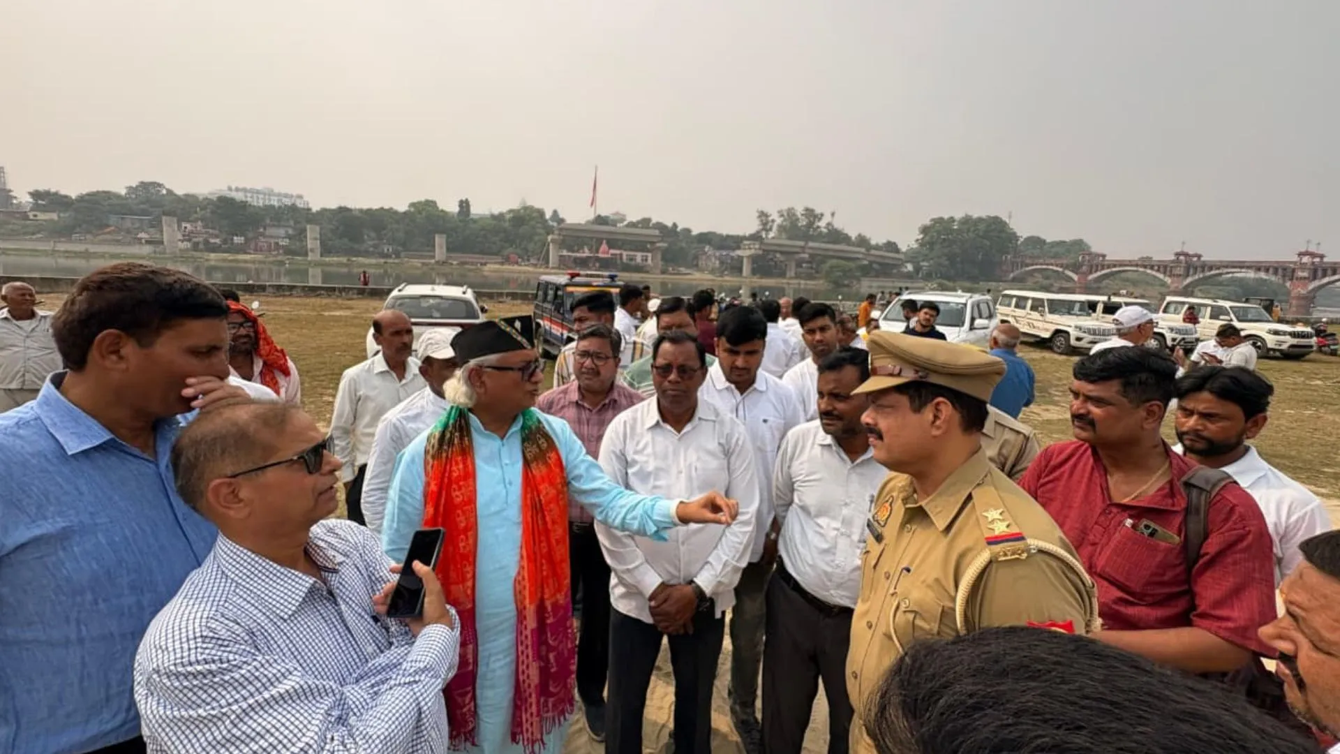 Chhath Puja 2025:  छठ में घाटों पर  समतलीकरण और प्रकाश व्यवस्था कराये सुनिश्चित... चलाएं प्लास्टिक मुक्त अभियान : बोरा