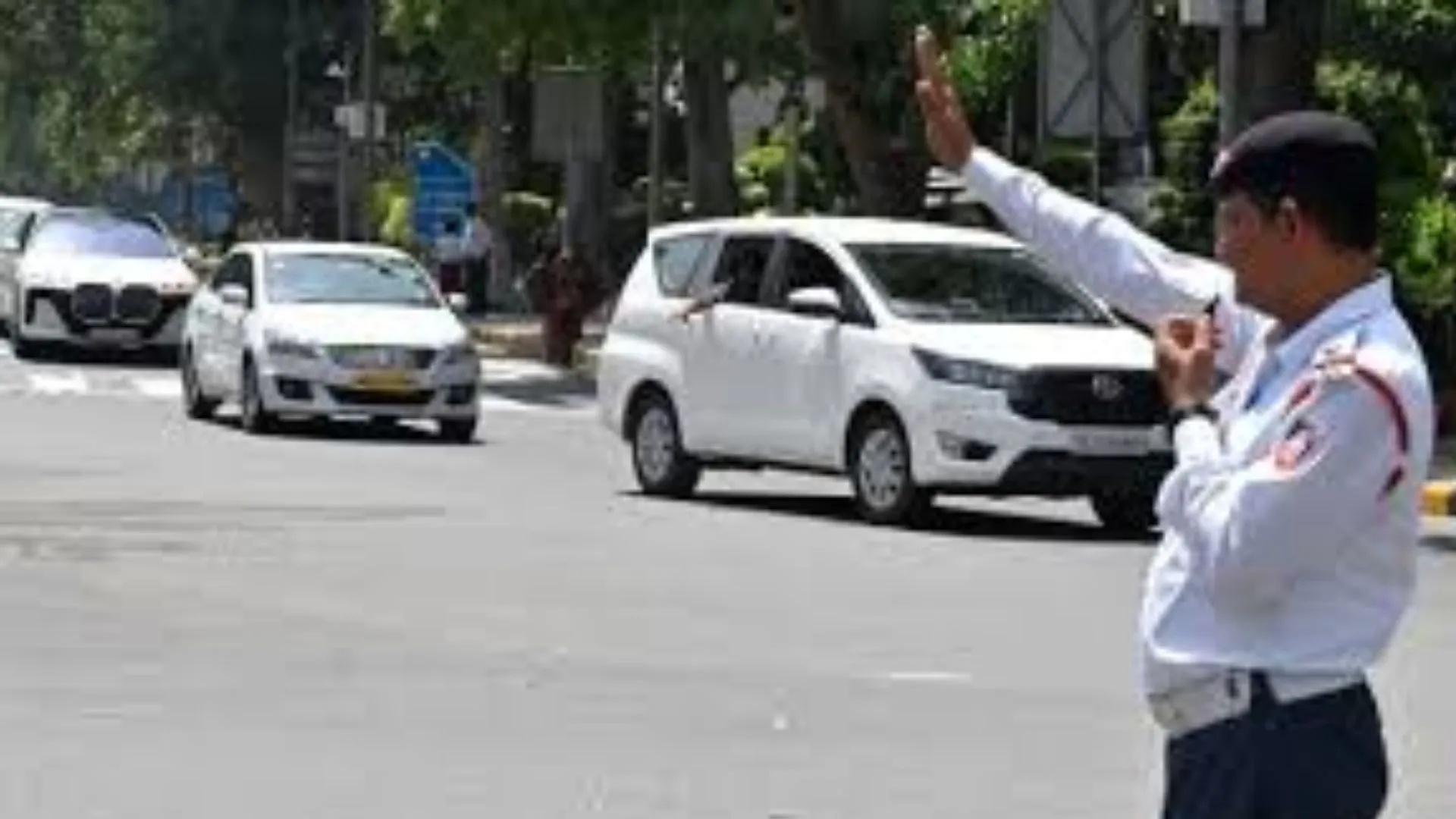 दीपोत्सव में वाहनों की पार्किंग के लिए 14 स्थल चिह्नित, शहर में VIP समेत अन्य वाहनों के प्रवेश पर रहेगी रोक