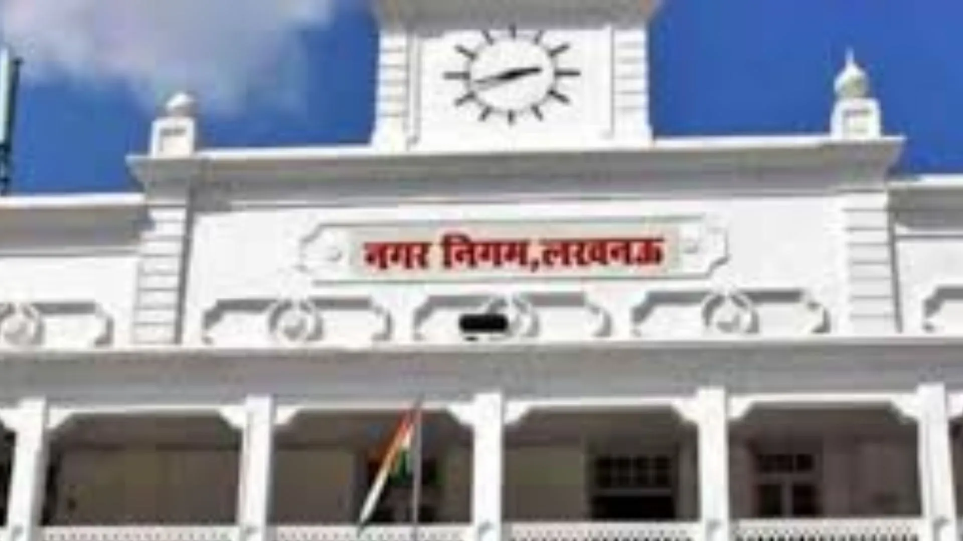 लखनऊ नगर निगम ने शुरू की नई पहल...One App के माध्यम से उठवा सकते हैं मलबा