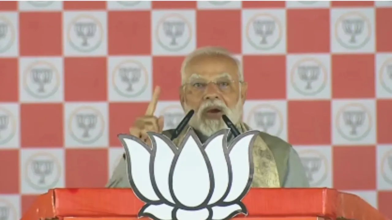 छठी मैया का अपमान... बिहार के मुजफ्फरपुर से PM मोदी ने किया पलटवार, कांग्रेस-राजद को घेरा
