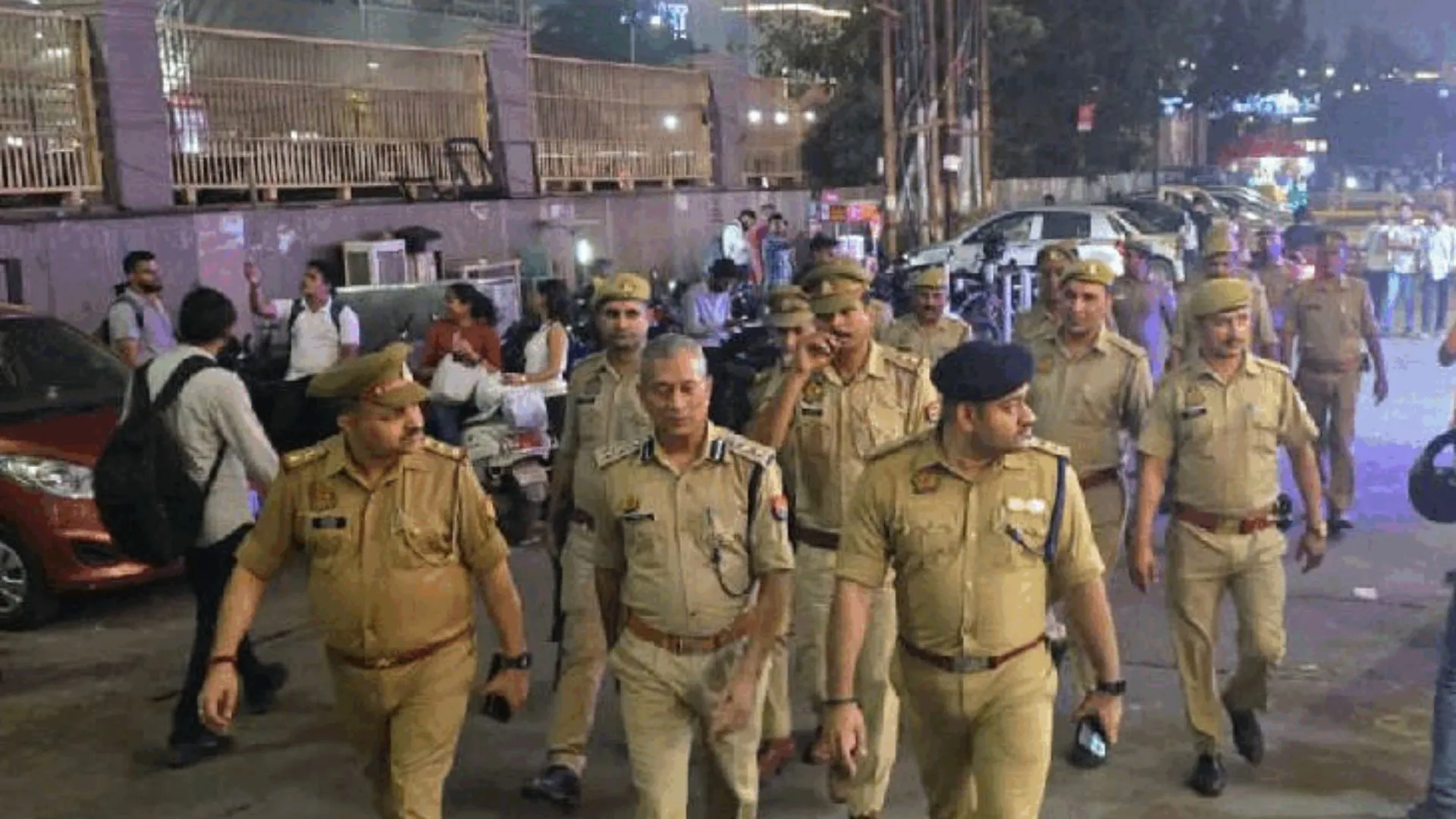 'बाजारों में सादे कपड़ों में गश्त, CCTV से निगरानी' ...धनतेरस पर व्यापारियों की सुरक्षा के विशेष इंतजाम