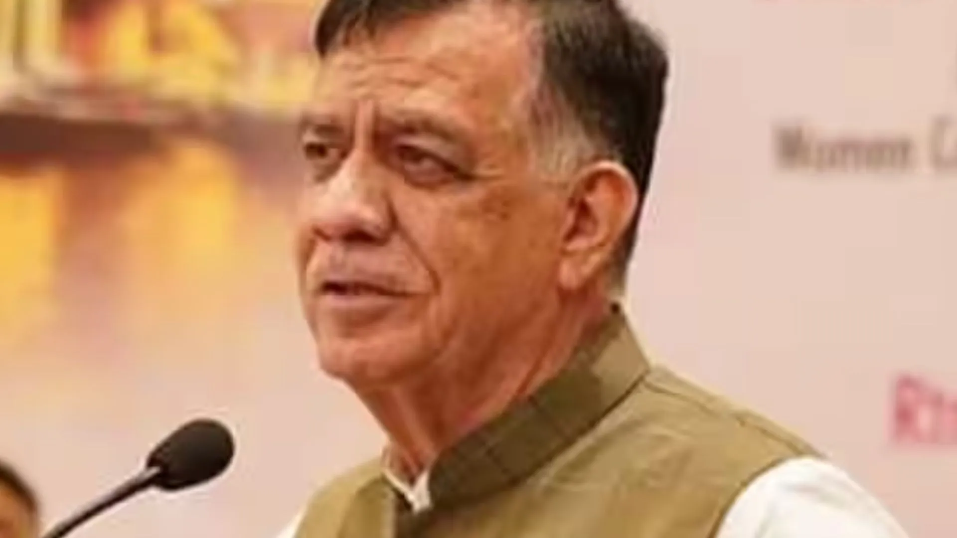 बुडापेस्ट में गूंजा यूपी का विकास संदेश... हंगरी में भारतीयों से मिले यूपी विधानसभा अध्यक्ष सतीश महाना बोले, ब्रांड एम्बेसडर हैं प्रवासी भारतीय