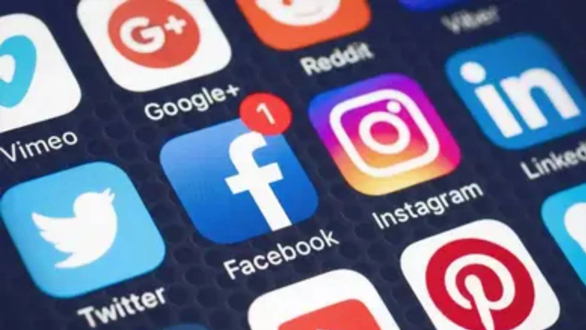 Deepotsav 2025: सोशल मीडिया पर न शेयर करें आईकार्ड, डुप्लीकेट पर होगी कार्रवाई