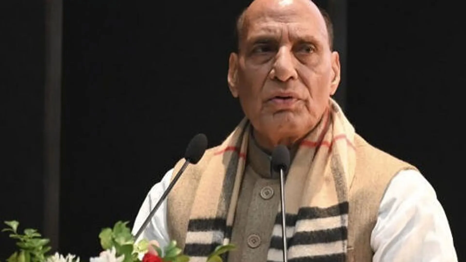  'हमारी कोशिश लखनऊ को विश्वस्तरीय शहर बनाने की' ...शहर में तीसरे दिन बोले रक्षामंत्री राजनाथ सिंह 