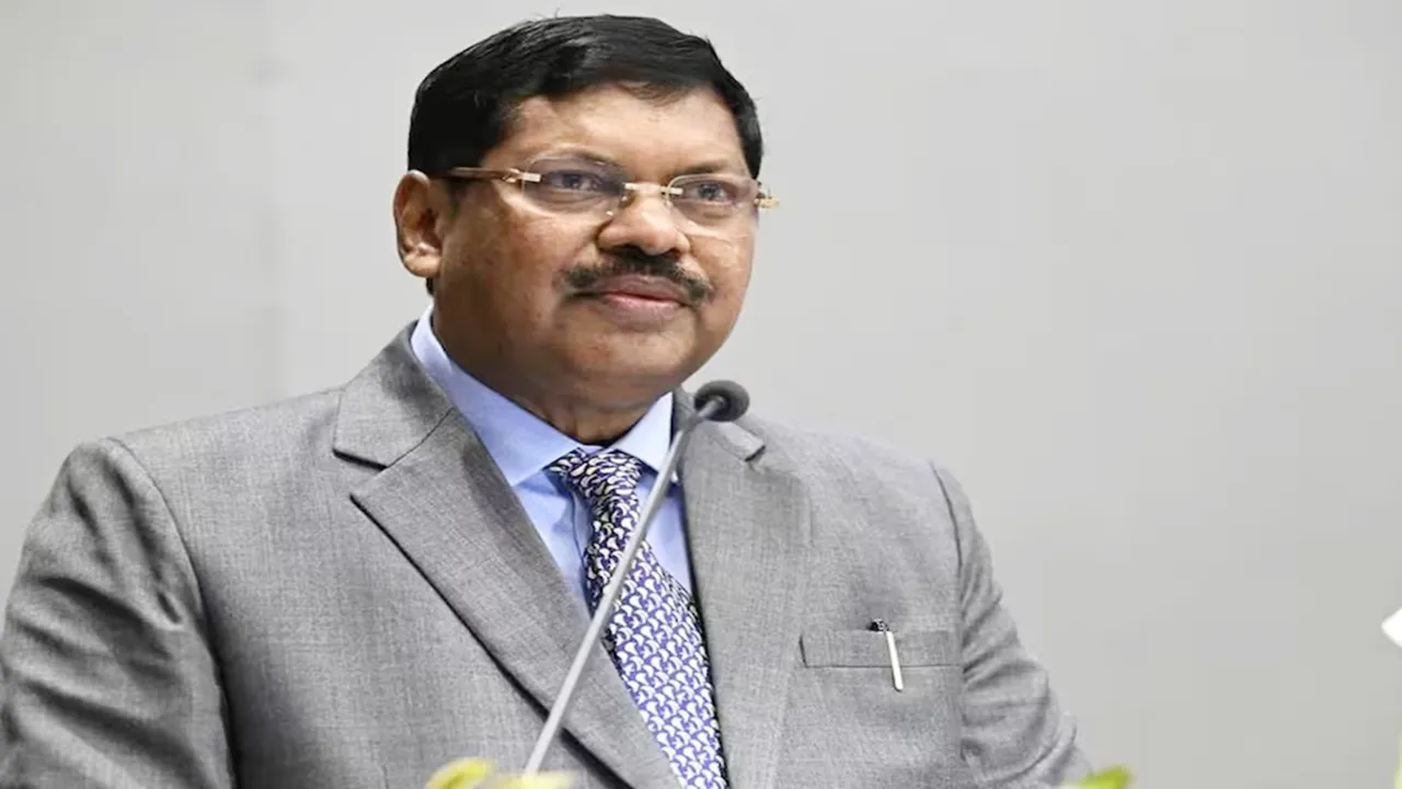 रिटायरमेंट से पहले CJI गवई का बड़ा बयान : कहा- मैं बौद्ध धर्म का पालन करता हूं, लेकिन मैं सभी धर्मों में...