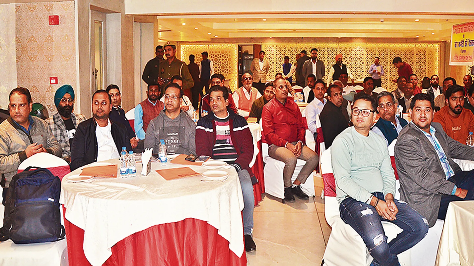 बरेली : निवेश के साथ विधिक जागरूकता पर किया मंथन