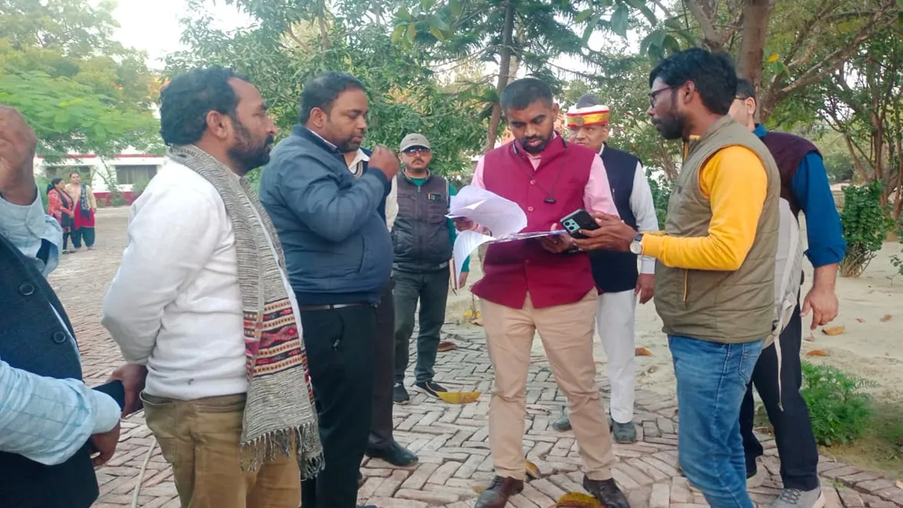 एसआईआर में किसी भी प्रकार की लापरवाही बर्दाश्त नहीं : सीडीओ