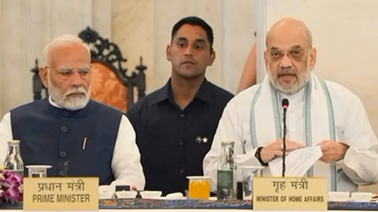 छत्तीसगढ़ : DGP-IGP कांफ्रेंस के दूसरे दिन पीएम मोदी और अमित शाह रहे मौजूद, सिक्योरिटी सिस्टम पर हुआ मंथन