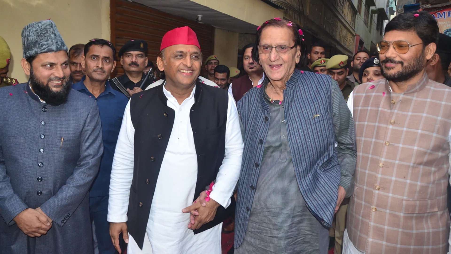 वसीम बरेलवी ने दुनिया में रोशन किया बरेली का नाम