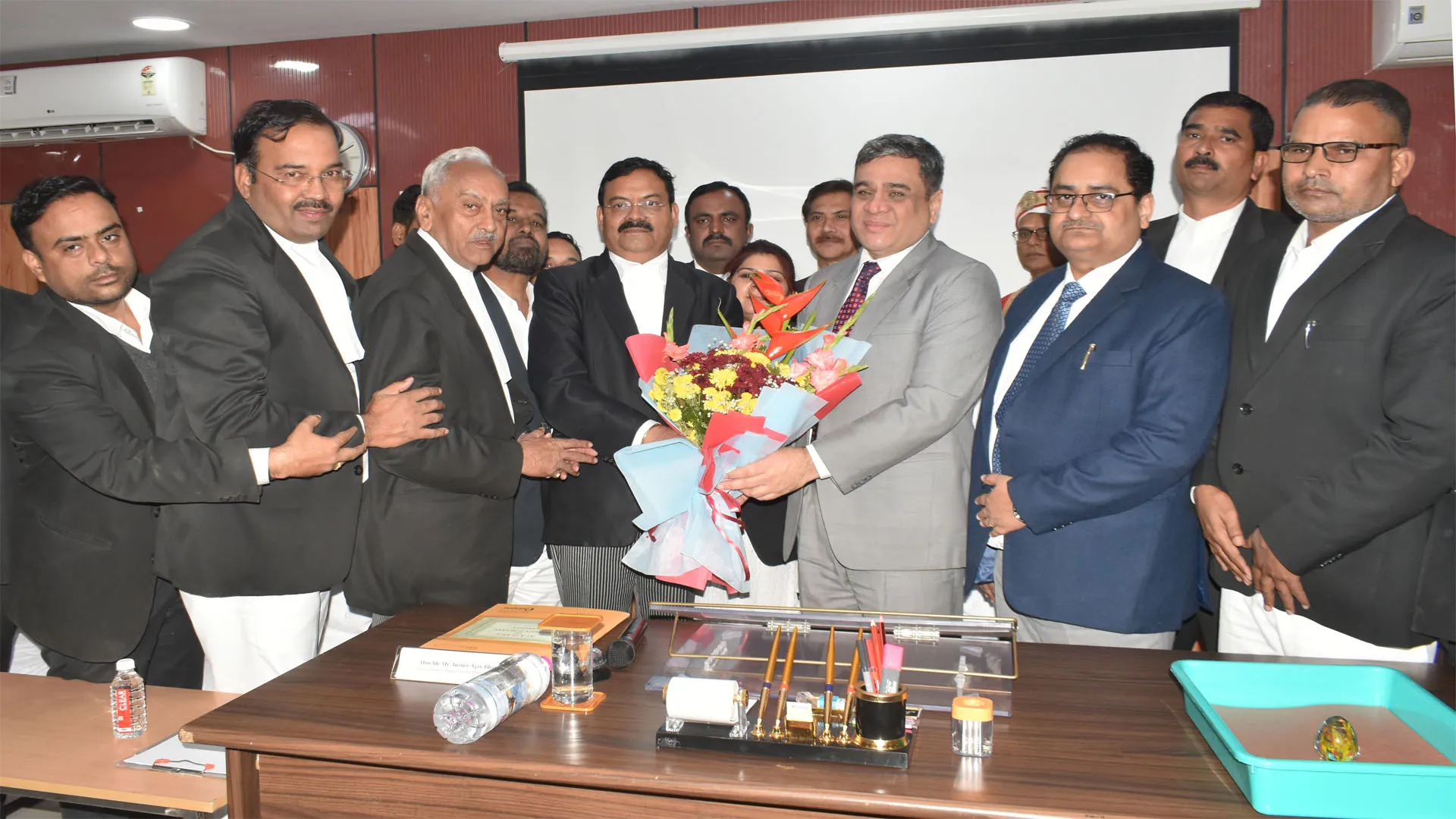 Bareilly : जस्टिस भनोट बोले-मुवक्किल की पीड़ा समझना और न्याय दिलाना अधिवक्ता का कर्तव्य