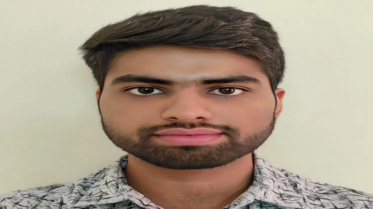 बाराबंकी : आईआईटी छात्र शरदेन्दु को 48 लाख का पैकेज, माता-पिता को दिया सफलता का श्रेय