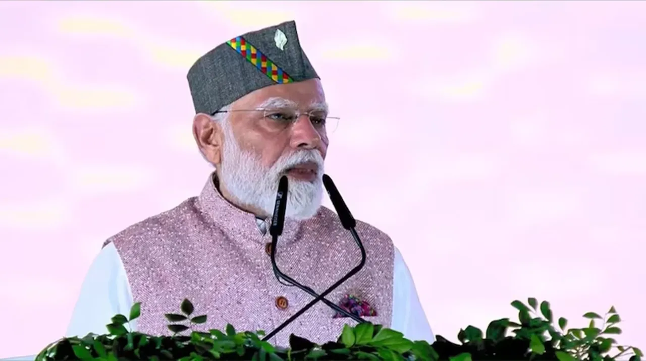 उत्तराखंड स्थापना दिवस : प्रधानमंत्री मोदी ने 8,260 करोड़ रुपये की परियोजनाओं का किया उद्घाटन व शिलान्यास