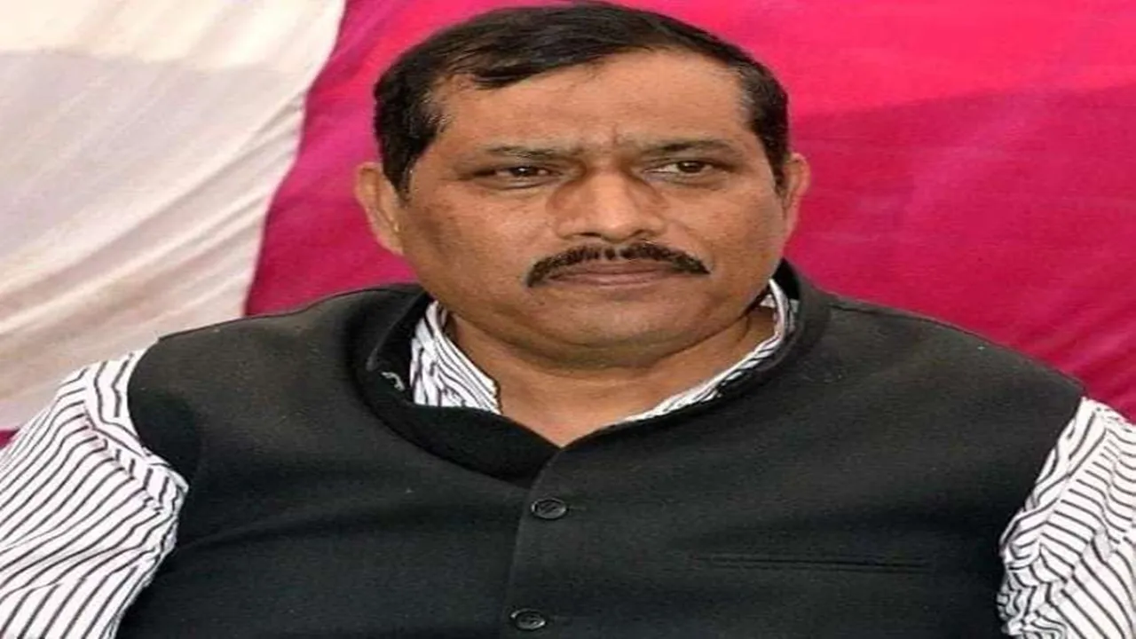 डिप्टी सीएम केशव मौर्य के बयान पर  भाजपा विधायक श्याम प्रकाश का तंज.... फिर तो 99℅ अधिकारी जाएगें जेल!