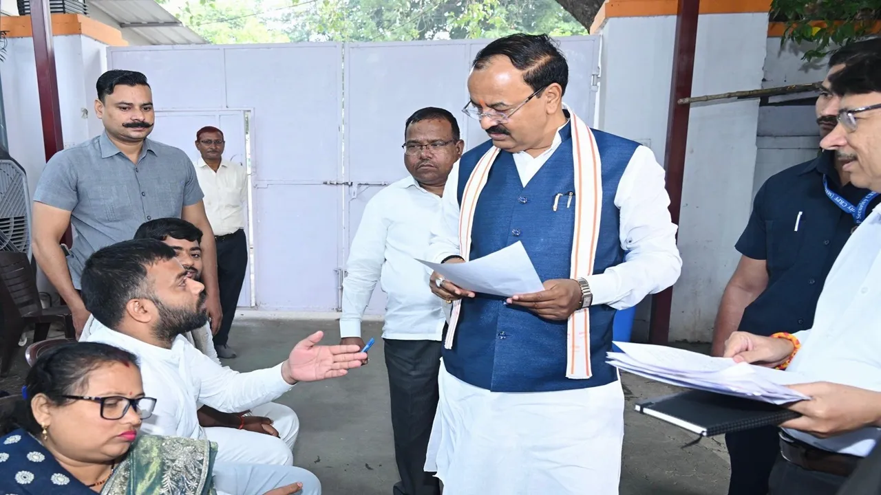 जनता दर्शन बना जन संवाद का सशक्त माध्यम : केशव मौर्य