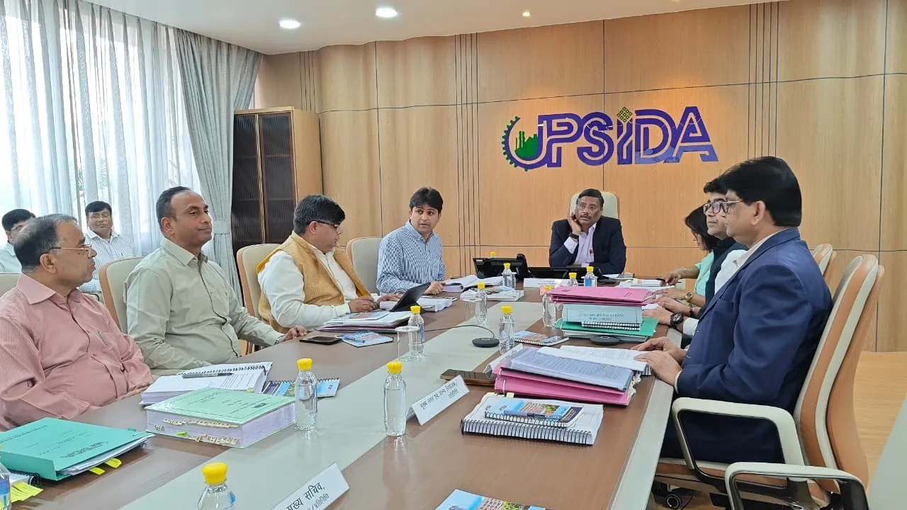 कानपुर : अफसरों और कर्मियों को मिलेगी कैशलेस चिकित्सा सुविधा, यूपीसीडा की बोर्ड बैठक में प्रस्ताव को मिली स्वीकृति