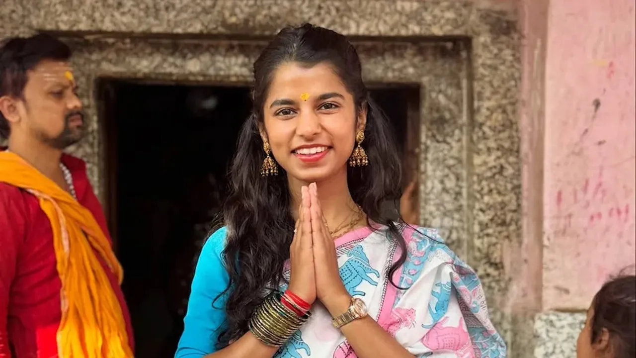 बिहार चुनाव 2025 : मैथिली ठाकुर ने रचा कीर्तिमान, बनीं सबसे कम उम्र में विधायक