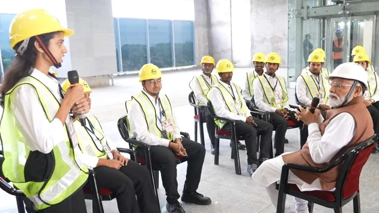 Bullet Train Project : पीएम मोदी ने बुलेट ट्रेन प्रोजेक्ट का लिया जायजा, इंजीनियरों और कर्मचारियों से जानें उनके अनुभव