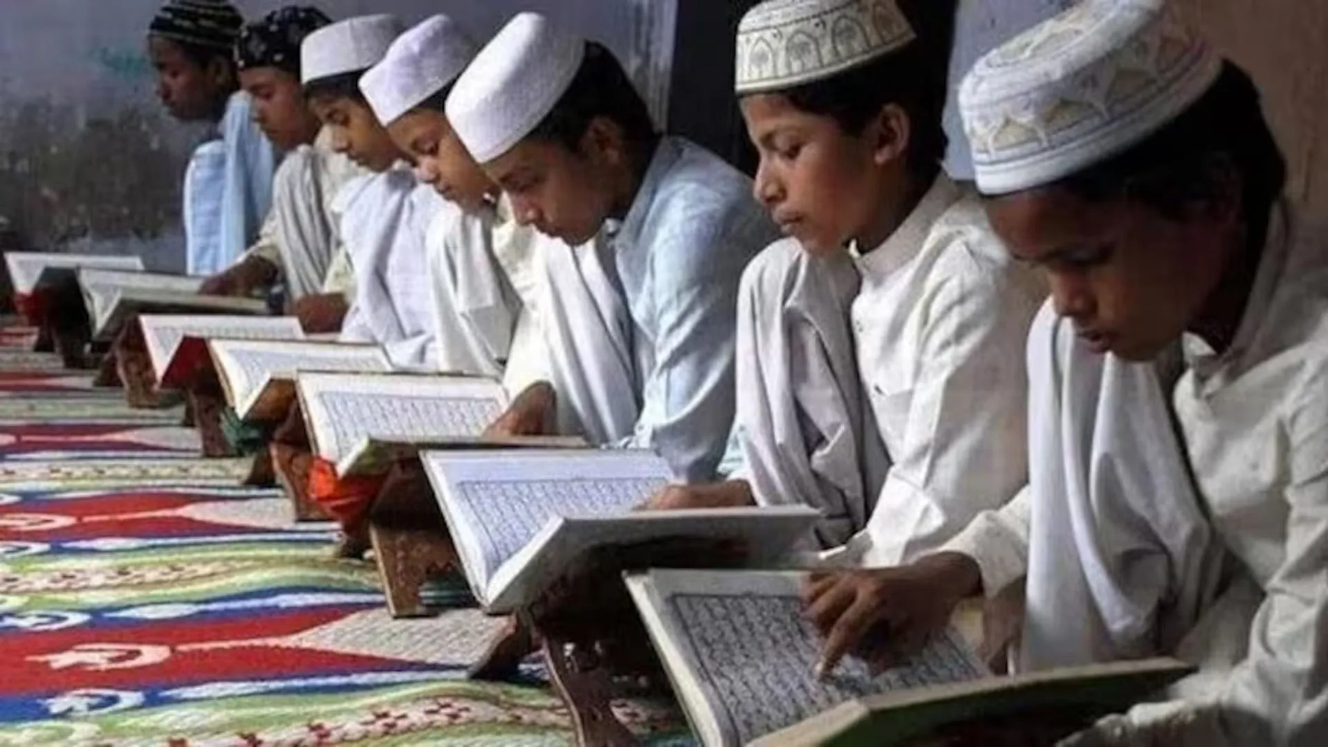 Bareilly: पहले हाजिरी की जांच...फिर मिलेगा मदरसों शिक्षकों का वेतन
