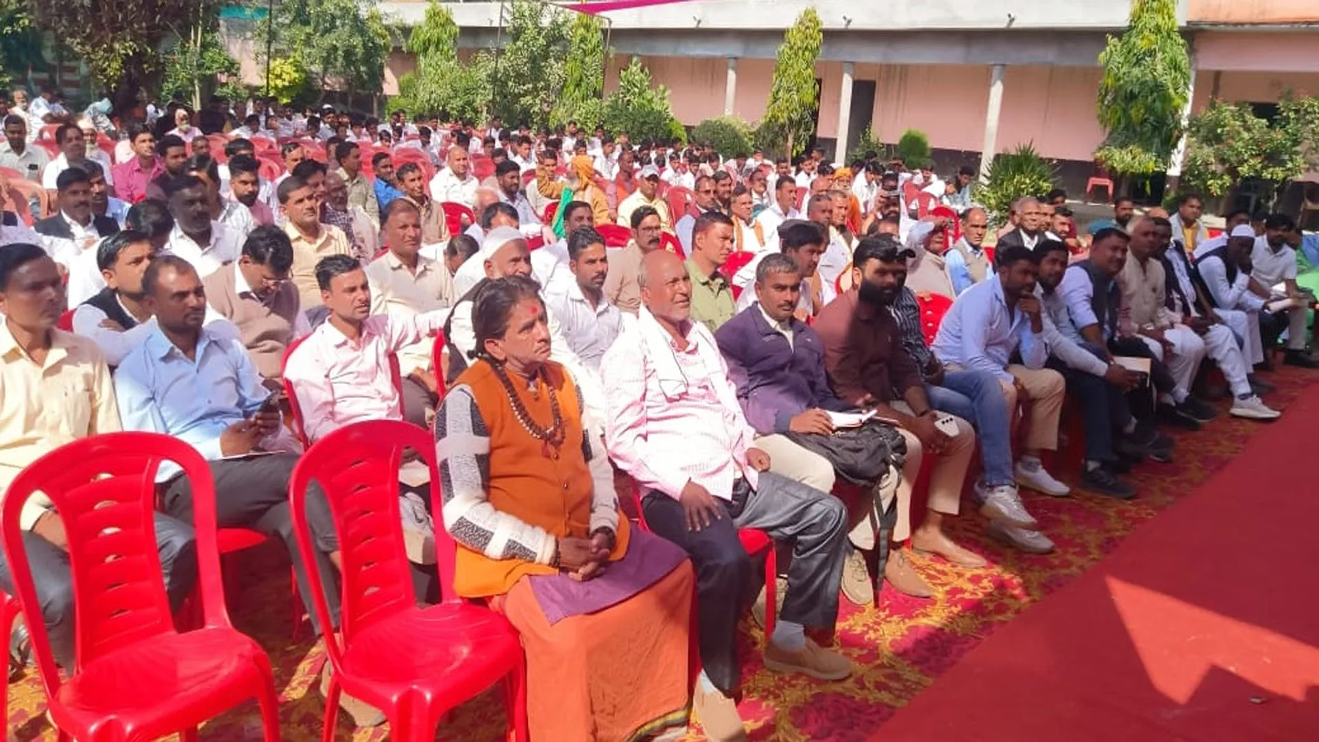 Moradabad: प्रत्येक कार्यकर्ता जिम्मेदारी के साथ मतदाता सूची का करें परीक्षण