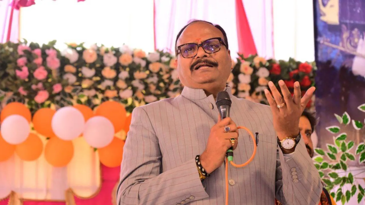 'कानून का राज होने से यूपी में आ रहे निवेशक', बोले ब्रजेश पाठक- नया उत्तर प्रदेश विकास पथ पर तेज़ी से अग्रसर