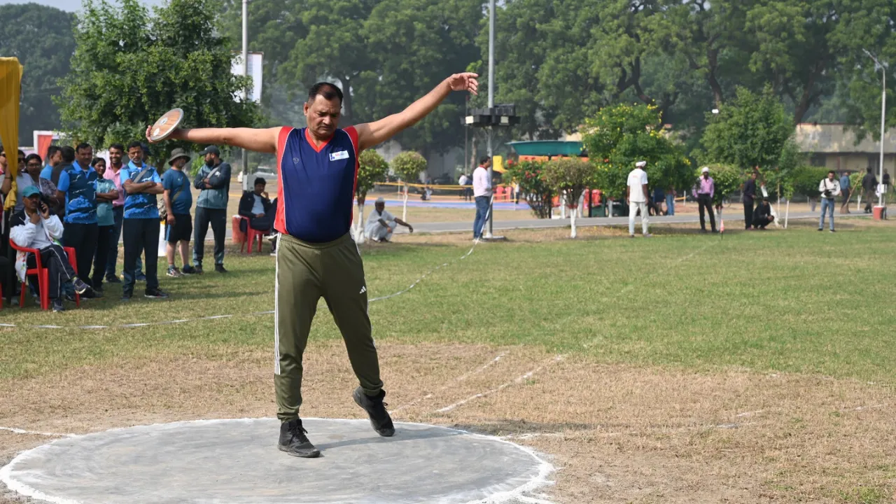 UP News: ICAR अंतर क्षेत्रीय क्रीड़ा प्रतियोगिता का किया गया आयोजन, विजेंद्र सिंह ने थ्रो को कोई नहीं कर पाया पार