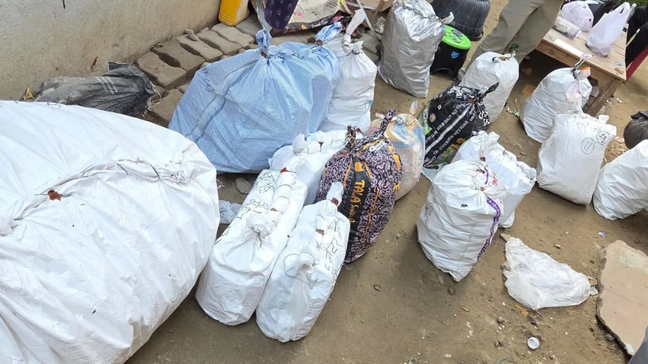 Lucknow News: एक करोड़ के ऑक्सीटोसिन और निर्माण सामग्री पकड़ी... गोमतीनगर से दो तस्कर गिरफ्तार