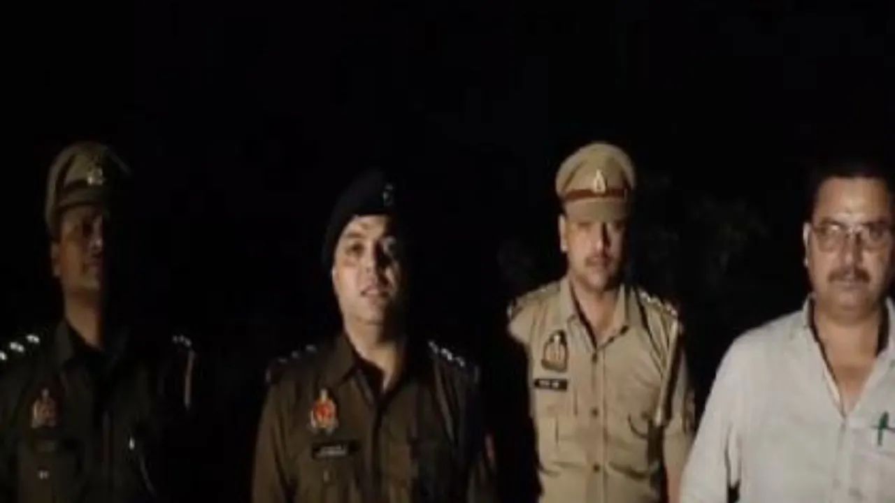 UP News: 25 हजार का इनामी पशु तस्कर पुलिस मुठभेड़ के बाद गिरफ्तार, कुशीनगर पुलिस की बड़ी कार्रवाई