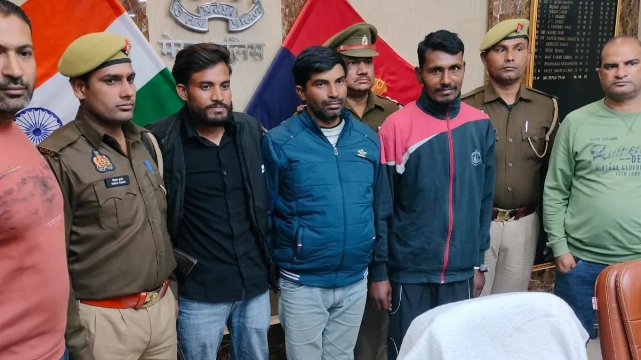 मेरठ में अवैध शस्त्र फैक्ट्री का भंडाफोड़, तीन आरोपी गिरफ्तार