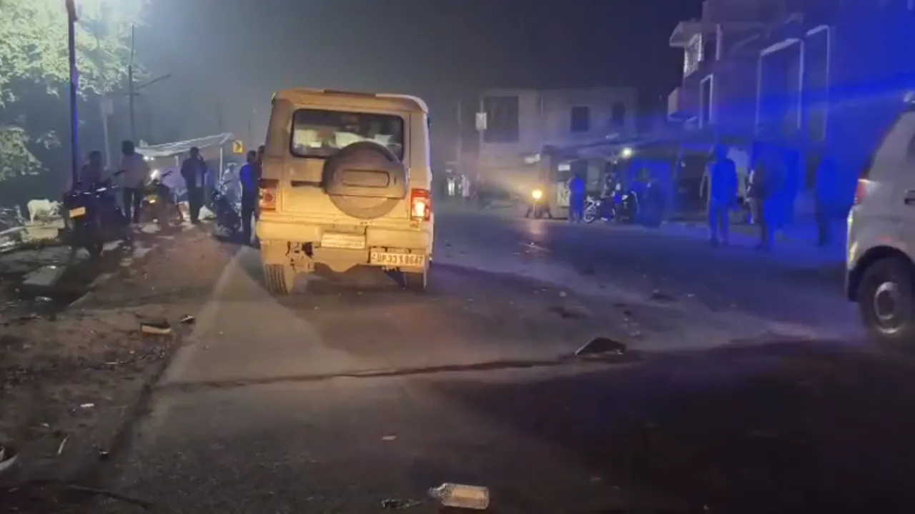 Raebareli News: बोलेरो और बाइक में हुई टक्कर, दो की मौत