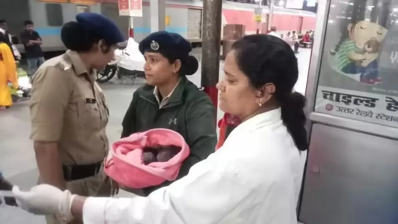 चारबाग रेलवे स्टेशन पर गुंजी किलकारी... महिला ने दिया जुड़वां बच्चों को जन्म