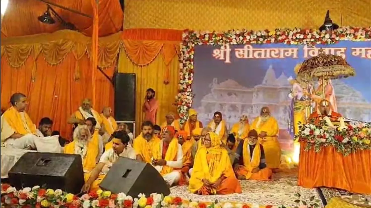 श्री रामकथा के साथ दशरथ महल में सीताराम विवाह महोत्सव शुरू... विवाह पंचमी के मौके पर 15 मंदिरों से निकाली जाएगी राम बारात