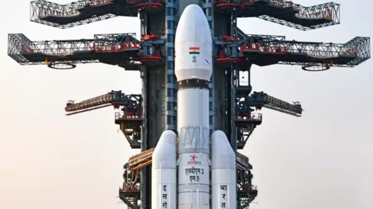 ISRO's historic mission: LVM3-M5 से प्रक्षेपित होगा CMS-03, भारत का सबसे भारी संचार उपग्रह