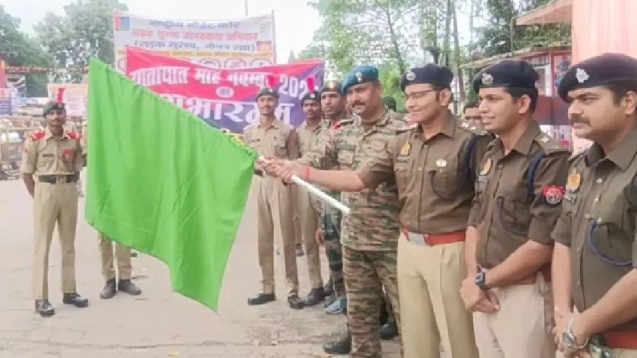 गोंडा में जागरुकता रैली निकालकर यातायात माह का किया शुभारंभ, एसपी विनीत जायसवाल ने दिखाई हरी झंडी