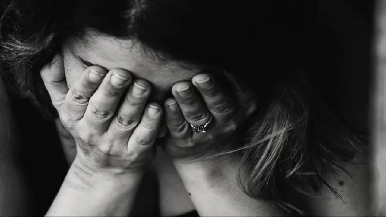Agra Rape Case: धोखे से पिलाई शराब... फिर होटल में ले जाकर किया दुष्कर्म, आरोपी वकील गिरफ्तार