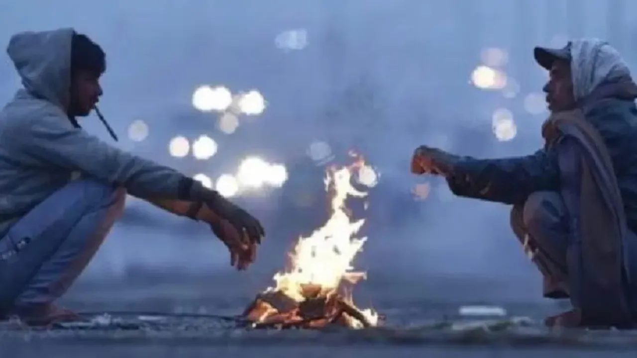 उत्तर प्रदेश में शीत लहर की दस्तक दे रहीं पहाड़ों की हवाएं... तापमान में गिरावट जारी