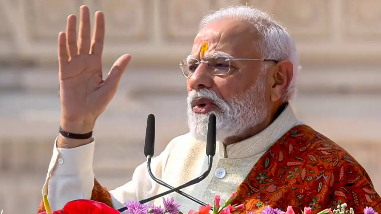 अयोध्या तब मर्यादा का केन्‍द्र थी, अब विकसित भारत का मेरुदंड बनकर उभर रही: प्रधानमंत्री मोदी 