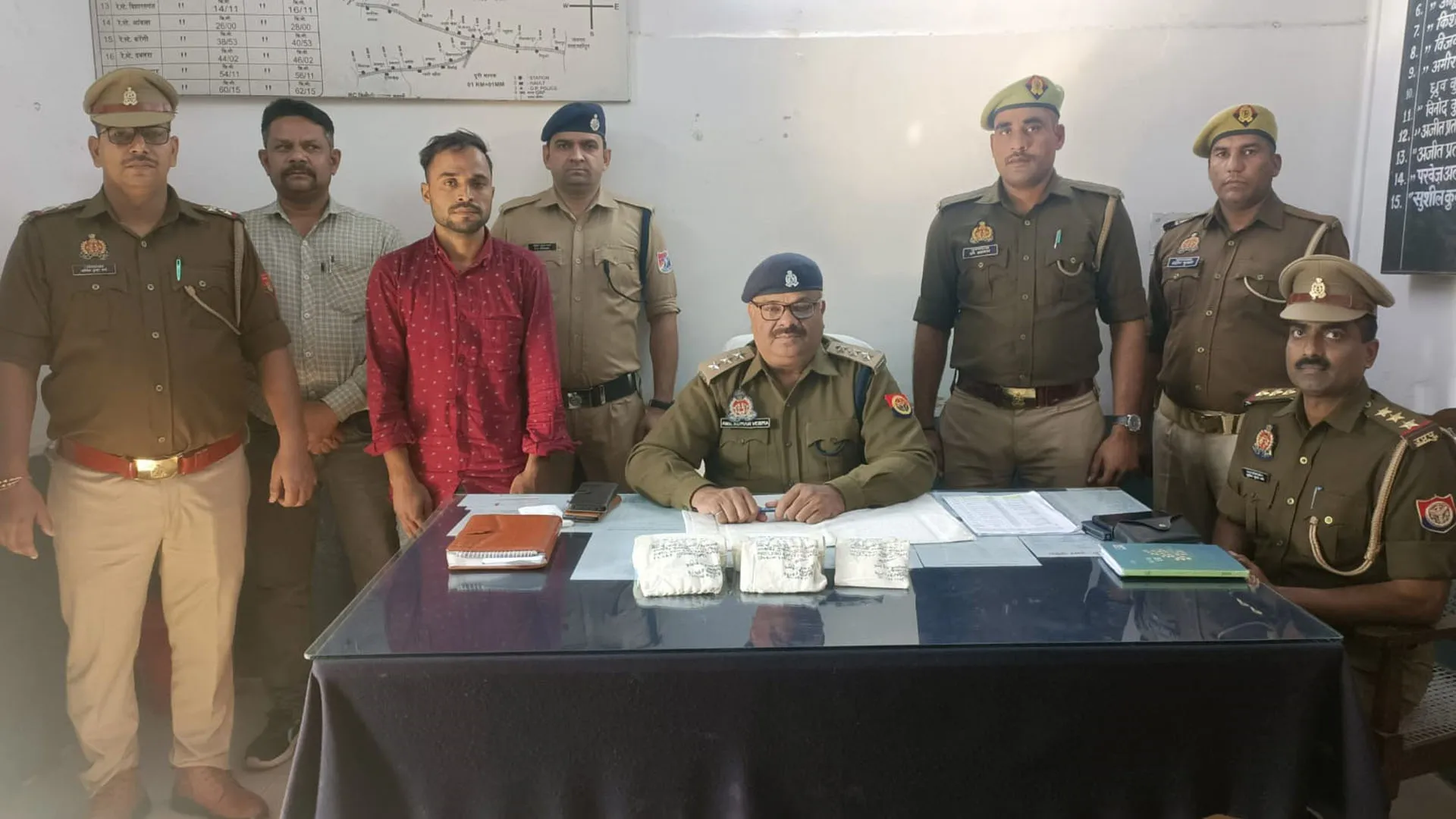 Bareilly: ट्रेनों में यात्रियों को नशा लूट लेता था सारा सामान, अब GRP ने पकड़ा बदमाश