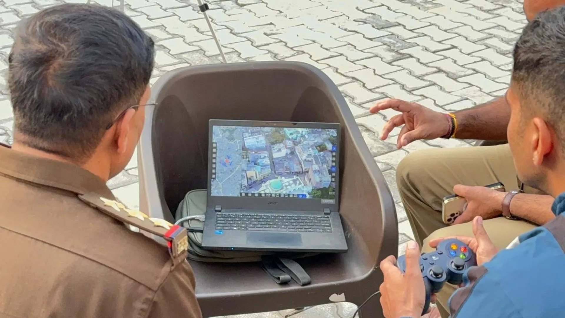 Sambhal: परिक्रमा के ऐलान के बाद पुलिस-प्रशासन अलर्ट, ड्रोन से निगरानी