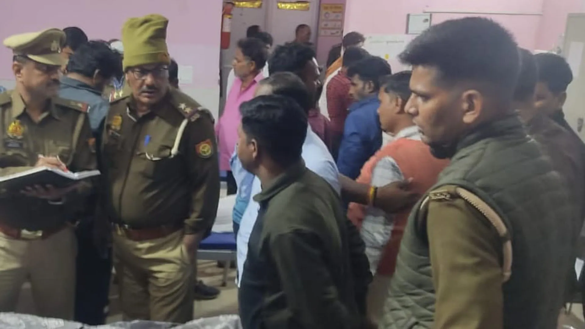 UP: सड़क हादसे में साले बहनोई समेत तीन की मौत, एक घायल
