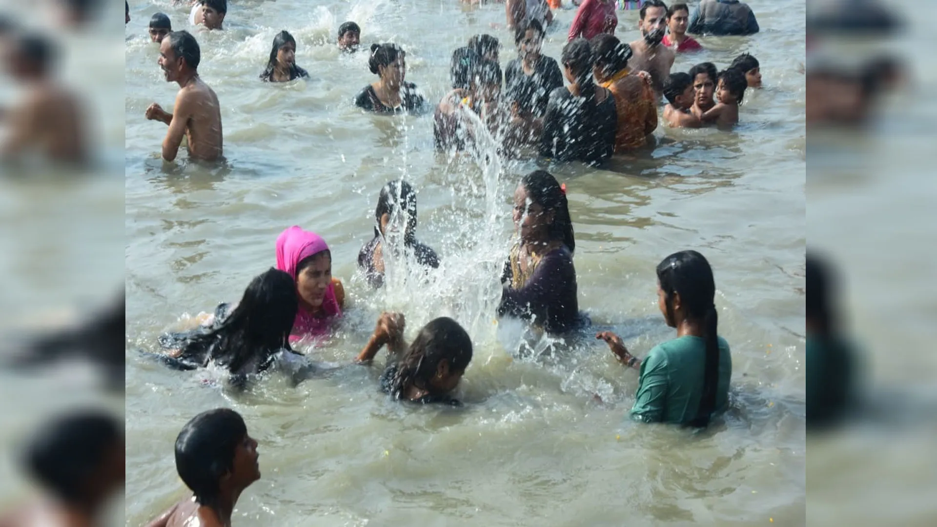 तिगरी गंगा मेला : कार्तिक पूर्णिमा पर 40 लाख श्रद्धालुओं ने किया गंगा में स्नान