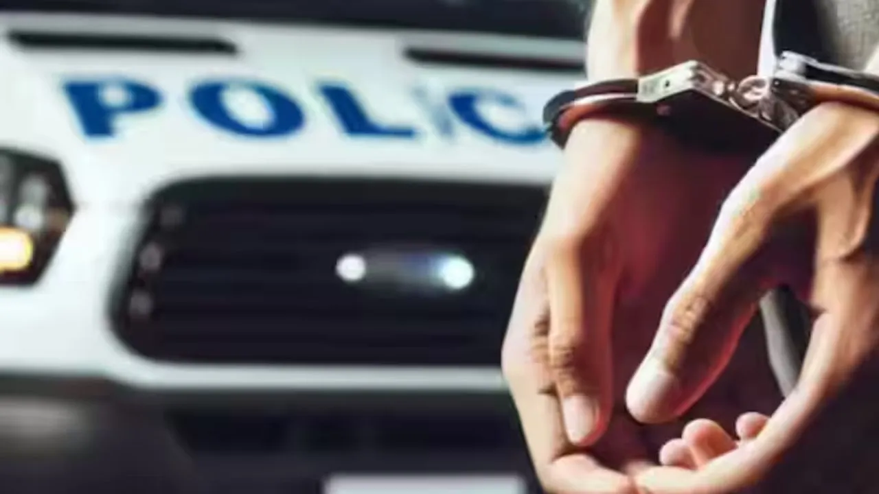यूपी पुलिस कस्टडी से भाग रहे पशु तस्कर का एनकाउंटर... पैर में लगी गोली, आरोपी के खिलाफ दर्ज है कई मामले 