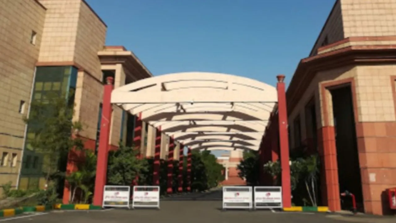 लखनऊ के IGP में बुकिंग बहाल, धूमधाम से होंगे विवाह...  ग्राउंड ब्रेकिंग सेरेमनी को लेकर निरस्त की गई थीं 10 दिनों की बुकिंग