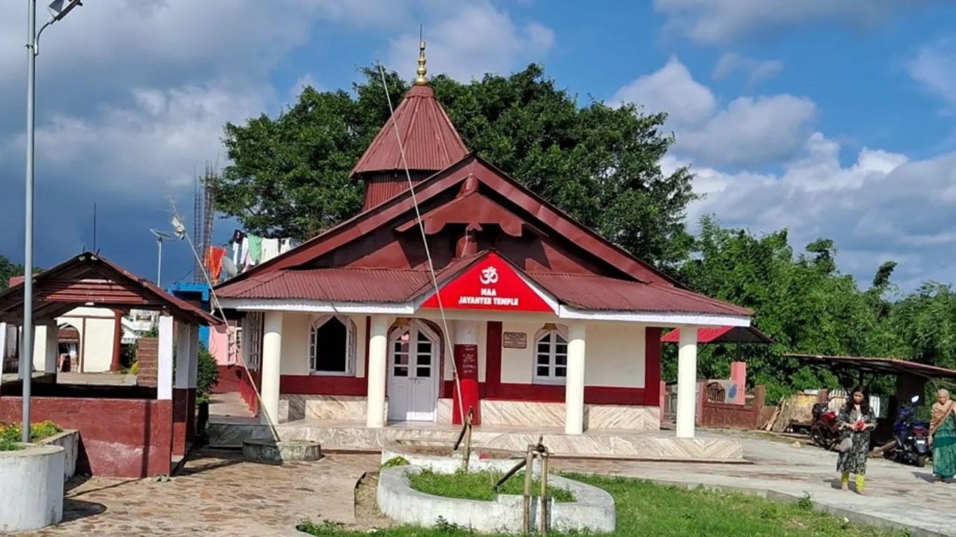 मेघालय की मनोरम जयंतिया पहाड़ी 