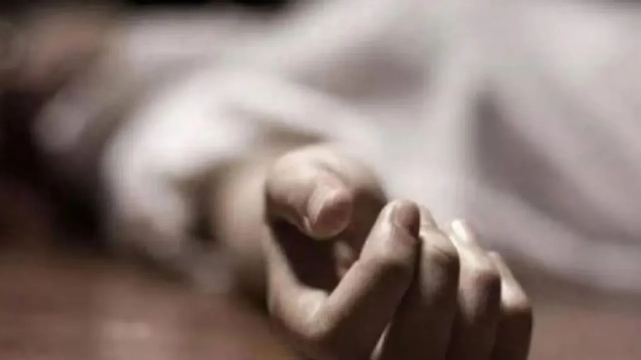 इटावा में बहन की कुल्हाड़ी से हत्या करने वाला चचेरा भाई फरार;   जांच में जुटी पुलिस, आपसी विवाद के चलते उठाया कदम 