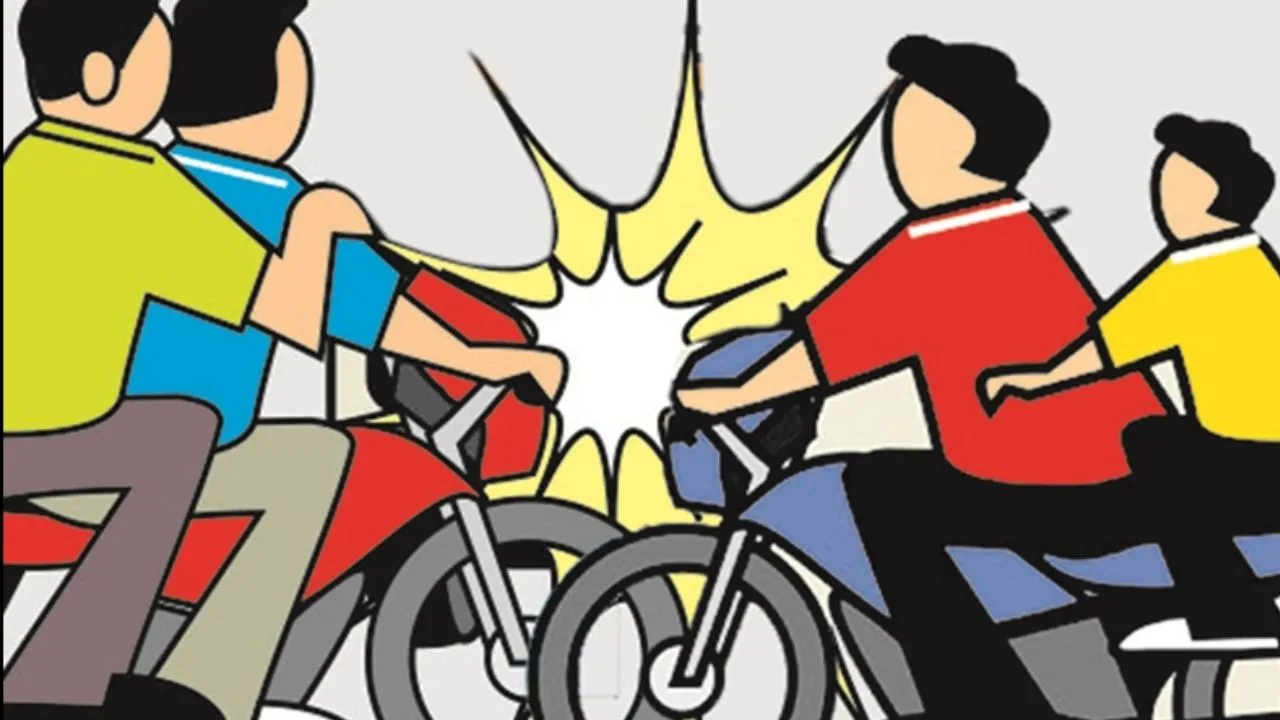 बहराइच में दो बाइकों की टक्कर से युवक की मौत, तीन घायल