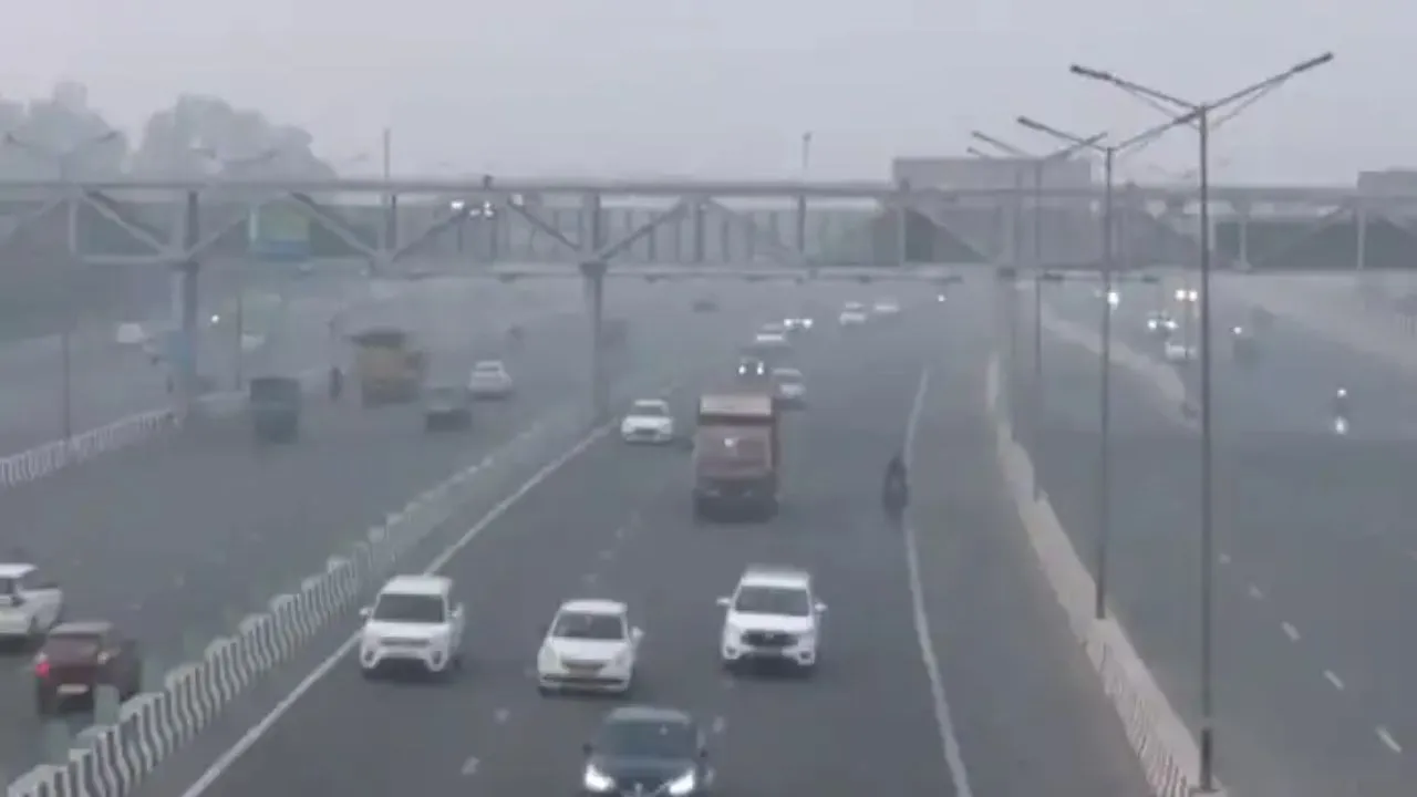  Delhi Pollution : जहरीली हवा से निकल रहा दिल्ली का दम, इथियोपिया से उठे राख के गुबार को लेकर भी चिंताएं  