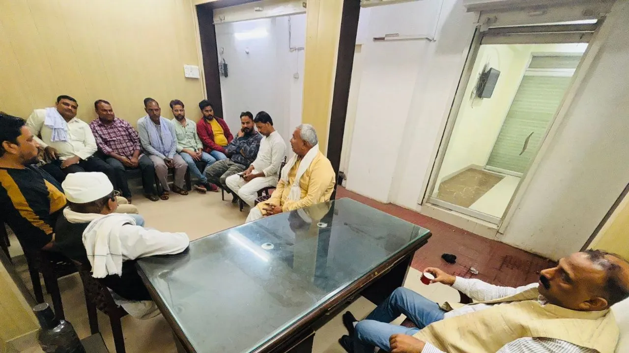  पसमांदा मुस्लिम महाज का सपा पर हमला: भाजपा को बदनाम कर रहे अखिलेश, पीडीए की राजनीति फर्जी और धर्म आधारित 