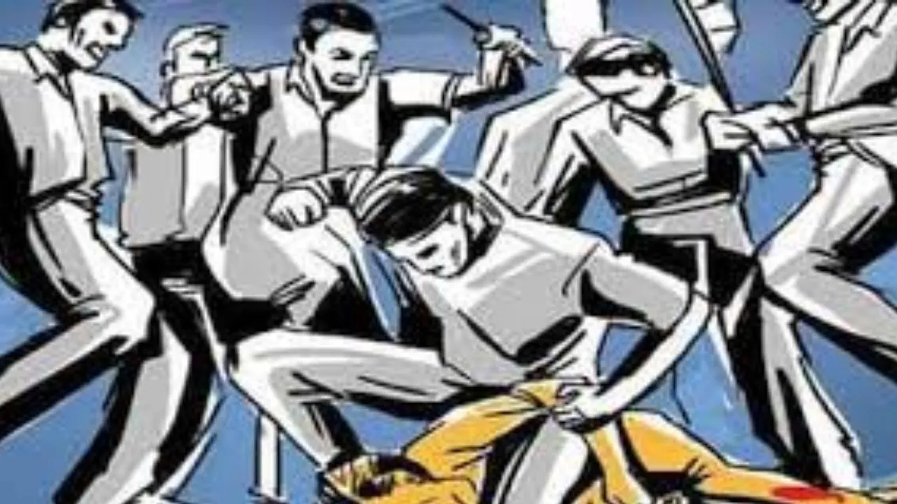  बारातियों पर दबंगों ने लाठी डंडों से किया हमला:  वाहनों में तोड़फोड़... रंजिश के चलते घटना को दिया अंजाम, जांच में जुटी पुलिस