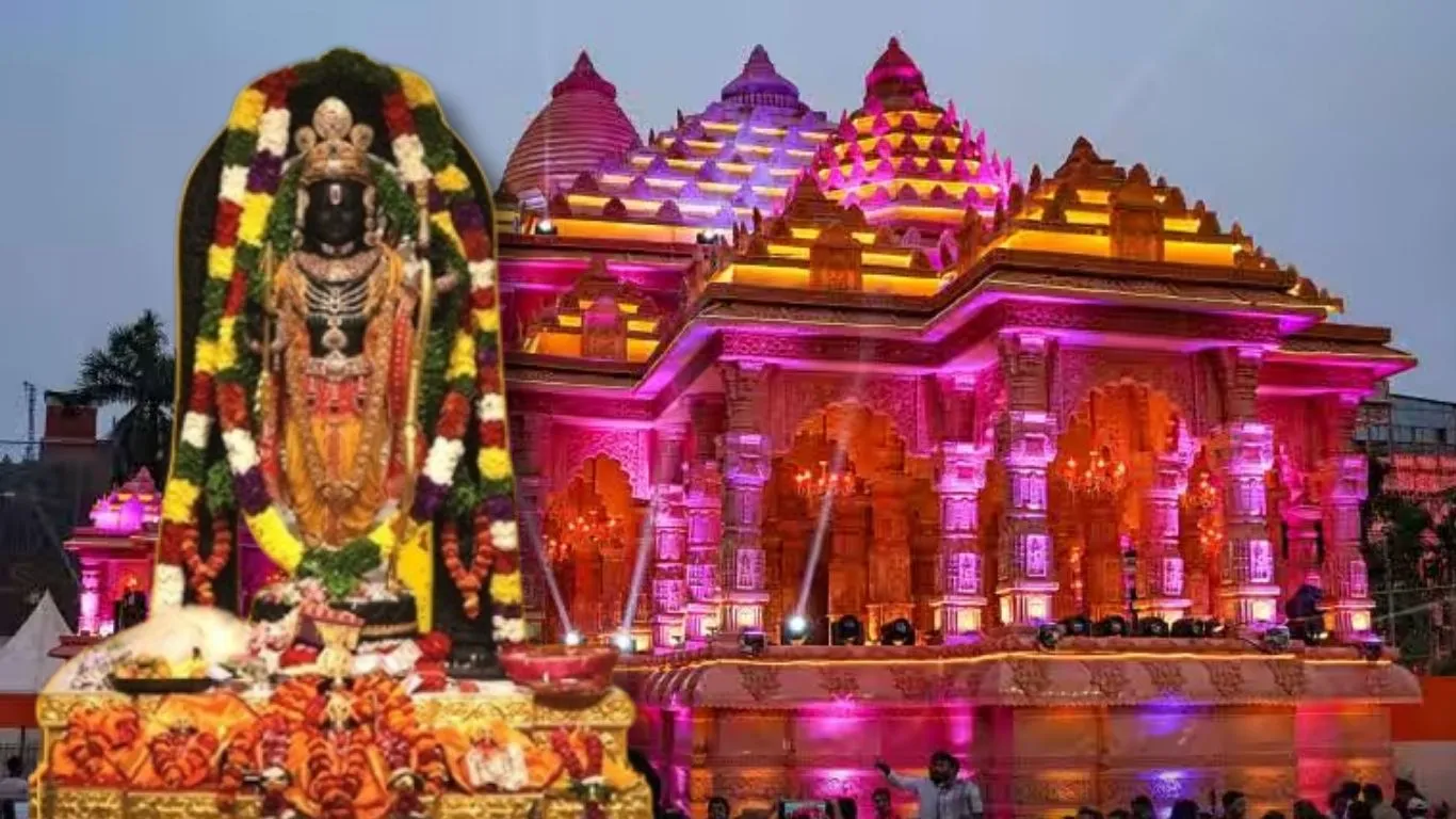   'सिर पर मुकुट, रत्न जड़ित पोषाक' ...श्रद्धालुओं के लिए खुल गए कपाट, राम मंदिर और हनुमानगढ़ी में लगी कतार