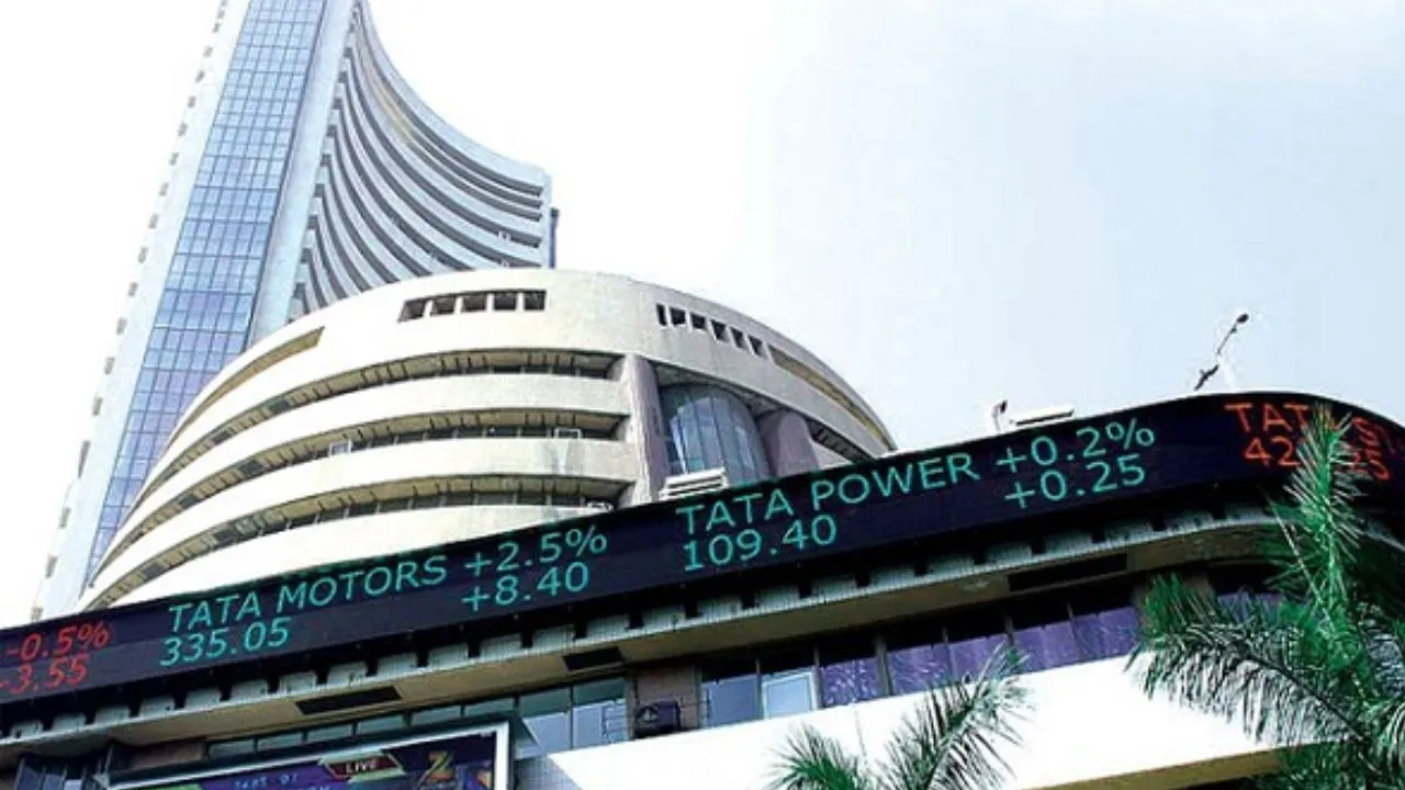 Stock Market Closed: पहली बार 85 हजार के रिकॉर्ड स्तर पार बंद हुआ सेंसेक्स, IT कंपनियों में जबरदस्त तेजी  